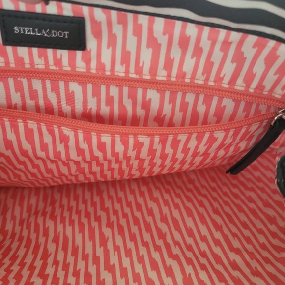 Stella&Dot Backpack purse bag - Picture 5 of 5